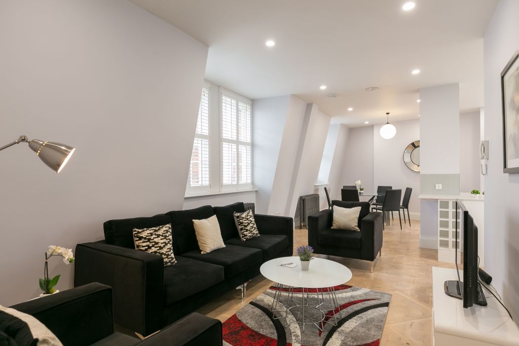 Beautiful, large and modern Three Bedroom Penthouse with Lift in Shaftesbury avenue - LON-372588 - Beautiful, large and modern Three Bedroom Penthouse with Lift in Shaftesbury avenue