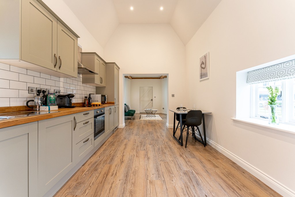 Luxury Converted 1 Bedroom House in Rugby, - Free Parking - UBK-259583 - Luxury Converted 1 Bedroom House in Rugby, - Free Parking