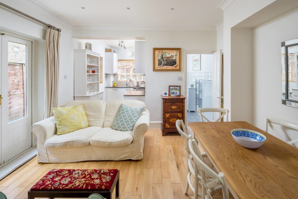 Charming 2BR flat with patio in Hammersmith - LON-502976 - Charming 2BR flat with patio in Hammersmith