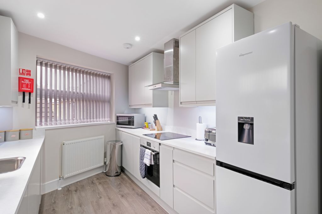 04 - 3 Bedroom Luxury Apt. with Parking in Shepperton - UBK-307577 - 04 - 3 Bedroom Luxury Apt. with Parking in Shepperton