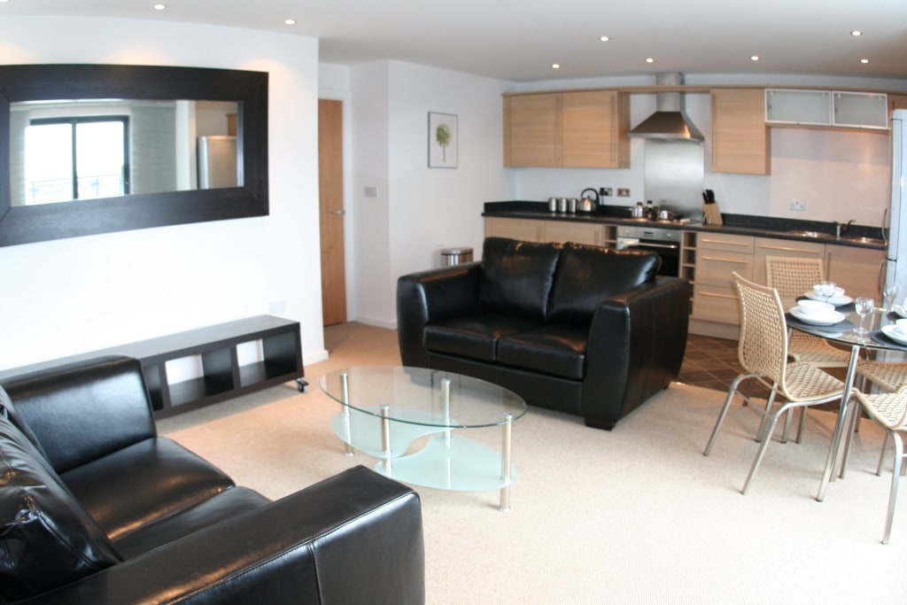 Modern 2 bedroom apartment Bryers Court - GBP-412832 - Modern 2 bedroom apartment Bryers Court