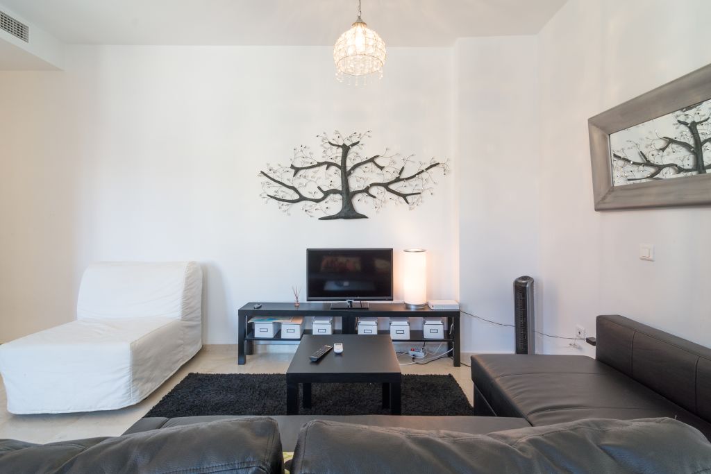 Spacious and bright 1-bedroom apartment in the center of Malaga. - UBK-312553 - Spacious and bright 1-bedroom apartment in the center of Malaga.