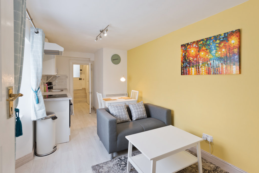 Cosy one bedroom apt with TV & Netflix in Rathgar D6 - UBK-276830 - Cosy one bedroom apt with TV & Netflix in Rathgar D6