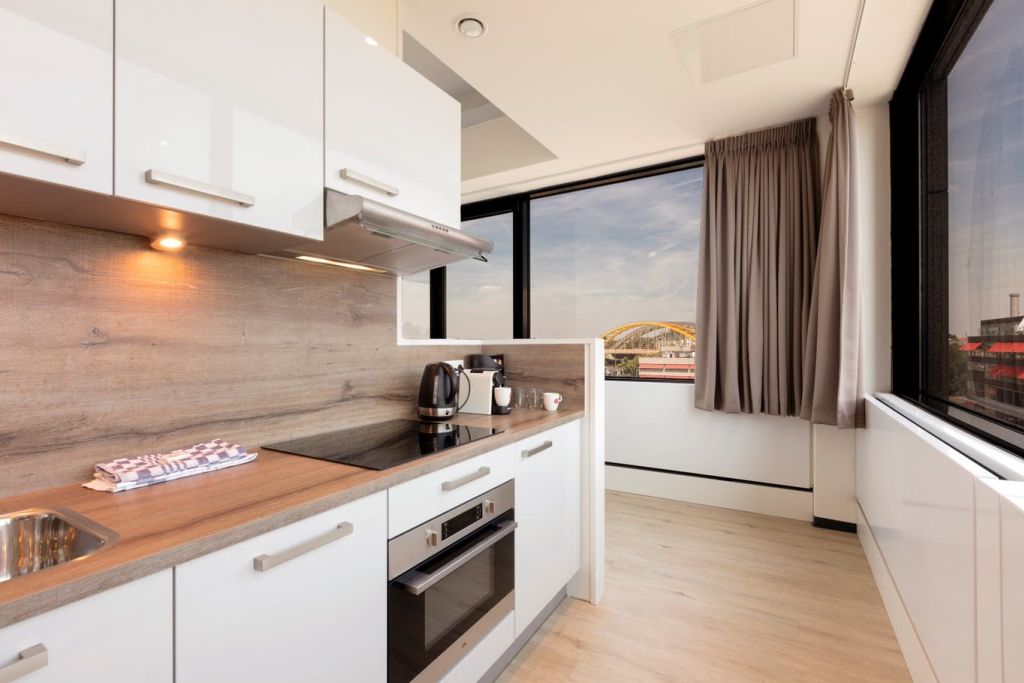 Vleutensevaart, Utrecht - UBK-136800 - Panoramic Suite with kitchen with glass on 3 sides and a beautiful view over the city of Utrecht