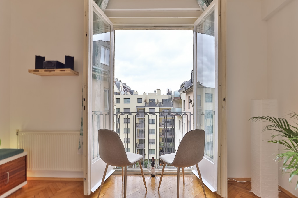 Frz. Balkon - 2 Zimmer mit 45m² - Szeneviertel