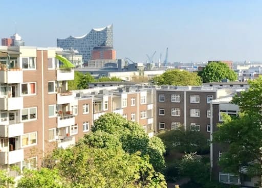 Miete 1 Zimmer Wohnung Hamburg | Ganze Wohnung | Hamburg | Wunderschöne voll-möbelierte Altbau-Wohnung in City Lage mit Weitblick | Hominext