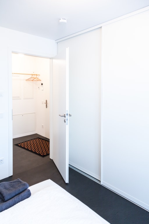 Rent 1 room apartment Frankfurt am Main | Entire place | Frankfurt am Main | Moderne, elegante 2-Zi-Wohnung im obersten Stock mit Weitsicht | Hominext