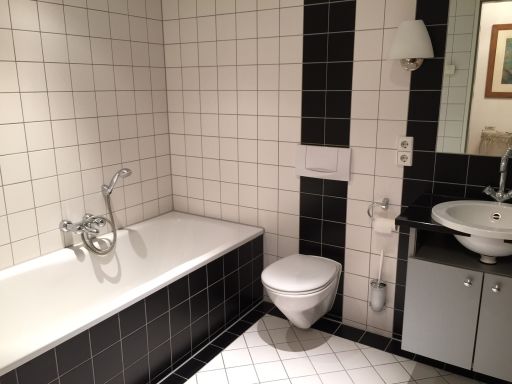 Rent 3 rooms apartment Berlin | Entire place | Berlin | Luxuriöse Wohnung neben der Mall of Berlin | Hominext