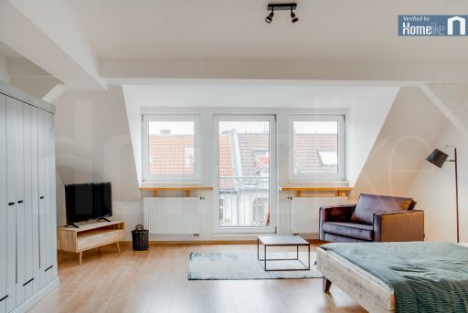 Rent 1 room apartment Berlin | Entire place | Berlin | Stylishe Dachterassenwohnung über den Dächern Berlins - Sehr zentrale Lage | Hominext