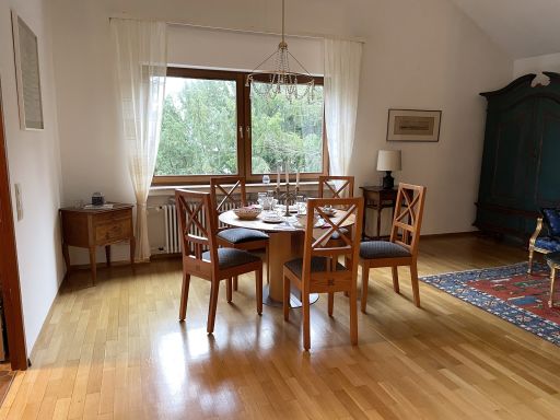 Miete 2 Zimmer Wohnung Baden-Baden | Ganze Wohnung | Baden-Baden | Klassische 3 Zi Wohnung mit Dachterrasse in Bestlage | Hominext