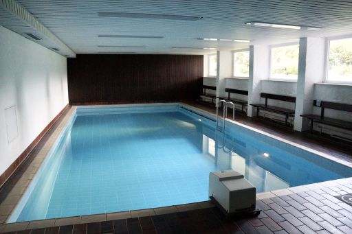 Miete 1 Zimmer Wohnung Düsseldorf | Ganze Wohnung | Düsseldorf | Luxus Wohnen mit Pool und Sauna | Hominext