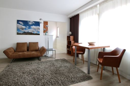 Miete 1 Zimmer Wohnung Köln | Ganze Wohnung | Köln | Schönes, zentrales Apartment nähe Friesenplatz | Hominext