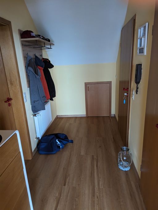 Miete 1 Zimmer Wohnung Niederwerth | Ganze Wohnung | Niederwerth | Dachgeschosswohnung in ruhiger, zentraler Lage | Hominext