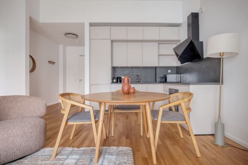 Rent 2 rooms apartment Berlin | Entire place | Berlin | Wunderschöne 3 Zi Wohnung mit viel Platz zum Wohlfühlen in rühiger Berliner Lage mit eigenem Garten | Hominext