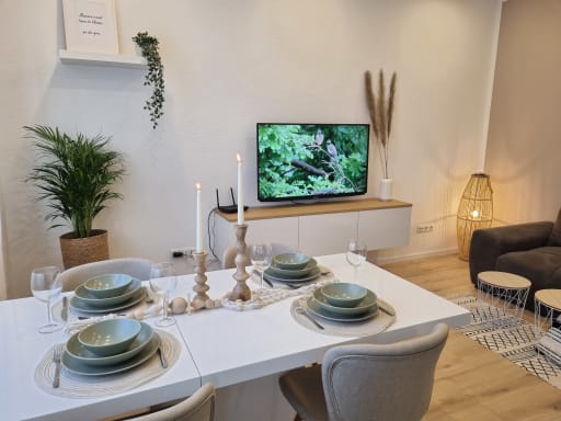 Rent 2 rooms apartment Essen | Entire place | Essen | Boho Home -liebevoll vollausgestatte 3ZKB in Uniklink-Nähe mit Gartennutzung | Hominext