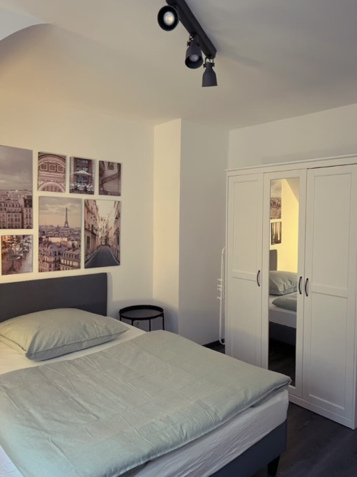 Rent 3 rooms apartment Frankfurt am Main | Entire place | Frankfurt am Main | Elegant 3 Bedroom apartment in Frankfurt Westend | Hominext