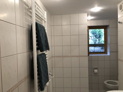 Miete 2 Zimmer Wohnung Neukirch | Ganze Wohnung | Neukirch | Apartment mit 2 Schlafzimmern und Balkon (W) | Hominext