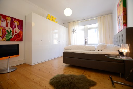 Rent 2 rooms apartment Frankfurt am Main | Entire place | Frankfurt am Main | Design-Studio | Hominext