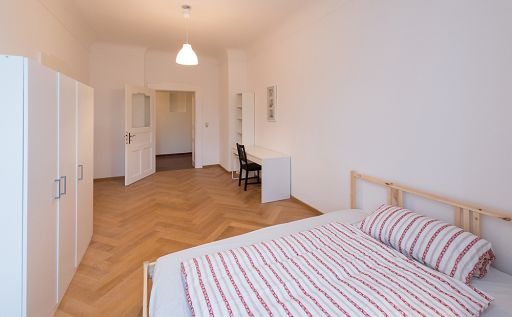Rent 5 rooms apartment München | Studio | München | Privatzimmer in der Ludwigsvorstadt, München