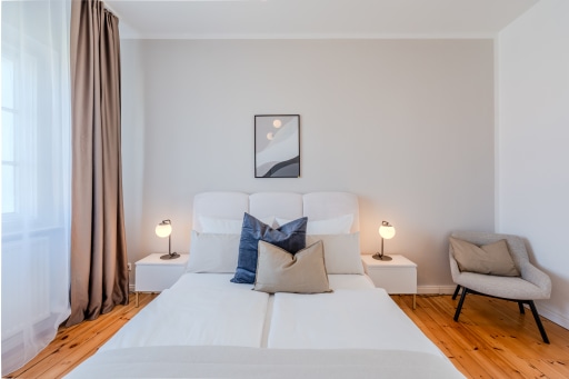 Rent 2 rooms apartment Berlin | Entire place | Berlin | Elegante & geräumige 3-Zimmer-Wohnung im exklusiven Zehlendorf | Hominext