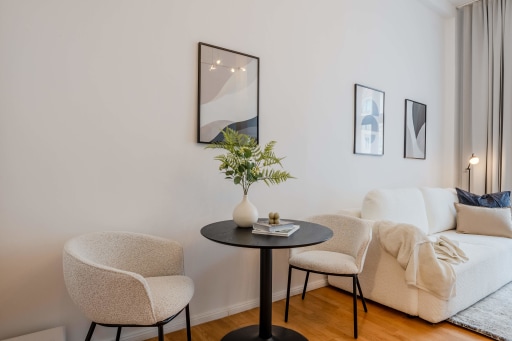 Miete 1 Zimmer Wohnung Berlin | Ganze Wohnung | Berlin | Sophistizierte Einfachheit: Stilvolles 2-Zimmer-Apartment mit Balkon | Hominext