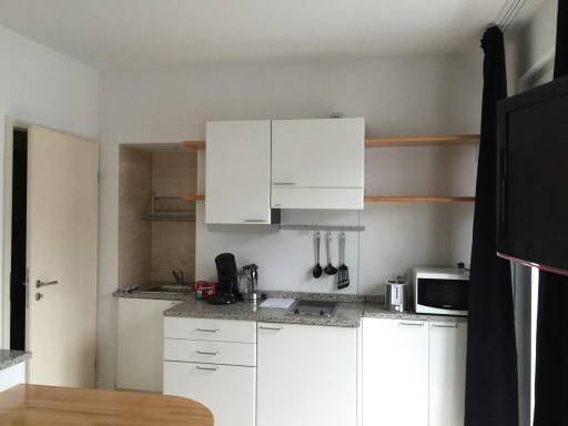 Miete 1 Zimmer Wohnung Düsseldorf | Ganze Wohnung | Düsseldorf | Gemütliches Apartment in ruhiger Seitenstraße in der Nähe zum Hofgarten | Hominext