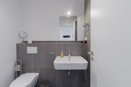 Miete 1 Zimmer Wohnung Berlin | Ganze Wohnung | Berlin | Großzügiges Studio im sanierten Apartmenthaus am Hermannplatz | Hominext