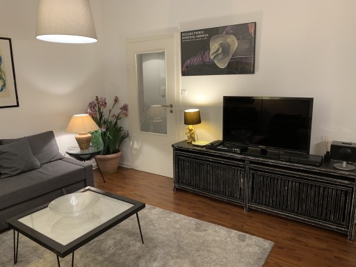 Rent 2 rooms apartment Hannover | Entire place | Hannover | Ruhige Oase in der Südstadt in 20 Minuten zur Messe | Hominext