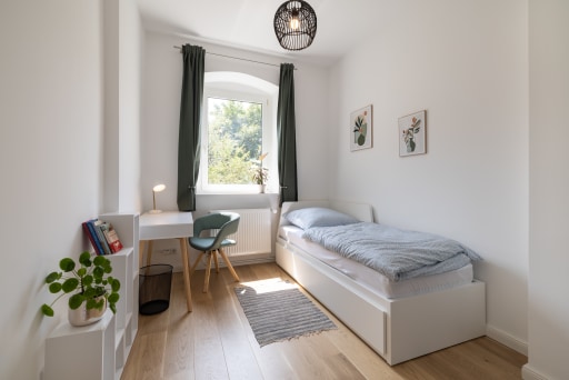 Rent 2 rooms apartment Berlin | Entire place | Berlin | Moderne, sanierte Altbauwohnung im Kaskelkiez nahe Ostkreuz & Friedrichshain | Hominext