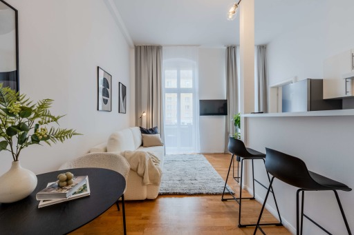 Miete 1 Zimmer Wohnung Berlin | Ganze Wohnung | Berlin | Sophistizierte Einfachheit: Stilvolles 2-Zimmer-Apartment mit Balkon | Hominext