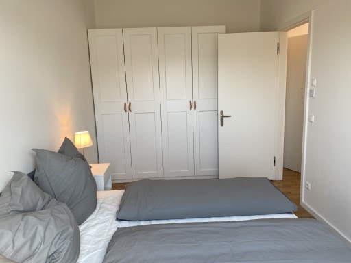 Rent 1 room apartment Berlin | Entire place | Berlin | Dachgeschoß Studio im Herzen von Neukölln mit tollem Balkon | Hominext