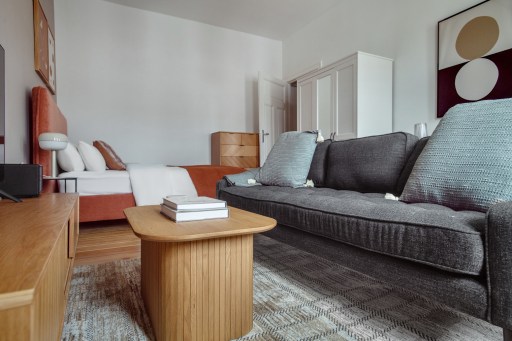 Miete 1 Zimmer Wohnung Berlin | Ganze Wohnung | Berlin | Wunderschön möbliertes Studio-Apartment in top Lage in Neukölln | Hominext