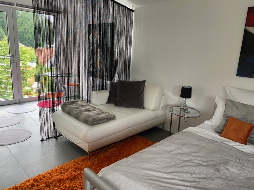 Rent 1 room apartment Baden-Baden | Entire place | Baden-Baden | Modernes Studio auf der Sonnenterrasse von Baden-Baden | Hominext