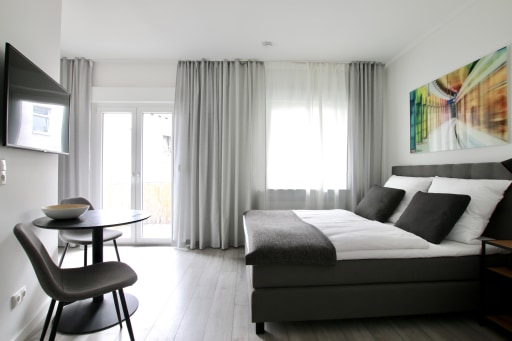 Rent 1 room apartment Köln | Entire place | Köln | Gemütliches Studio mit Balkon in super Lage | Hominext