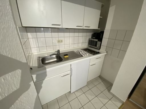 Rent 1 room apartment Bremen | Entire place | Bremen | Studio Apartment mit Balkon und Wifi | Hominext