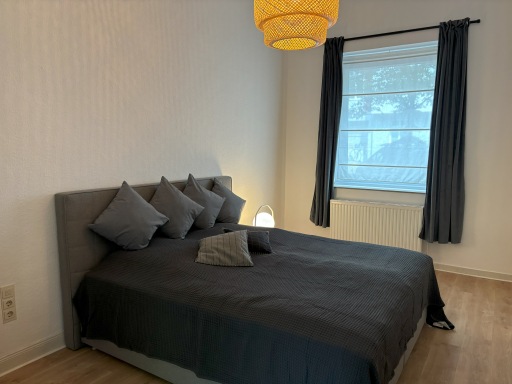 Miete 1 Zimmer Wohnung Düsseldorf | Ganze Wohnung | Düsseldorf | ****Schöne Altbauwohnung nähe Volksgarten***** | Hominext