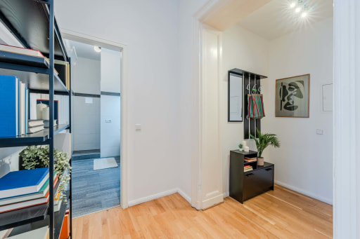 Miete 1 Zimmer Wohnung Berlin | Ganze Wohnung | Berlin | Sophistizierte Einfachheit: Stilvolles 2-Zimmer-Apartment mit Balkon | Hominext