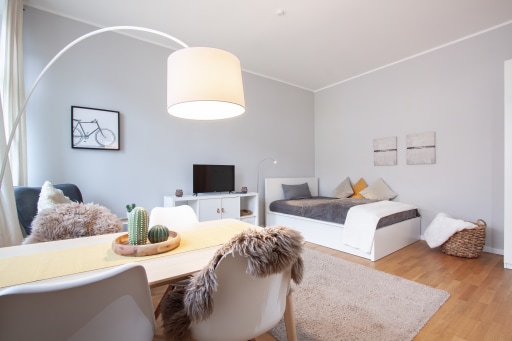 Miete 1 Zimmer Wohnung Düsseldorf | Ganze Wohnung | Düsseldorf | Helles Apartment im Jugendstilhaus! | Hominext