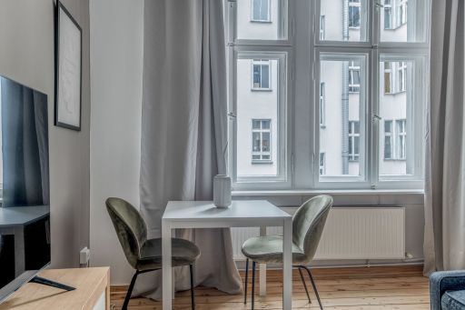 Miete 1 Zimmer Wohnung Berlin | Ganze Wohnung | Berlin | Charmantes Studio am Boxhagener Platz nur wenige Minute von der East Site Hallery entfernt | Hominext