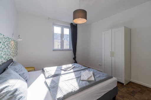 Rent 2 rooms apartment Berlin | Entire place | Berlin | Schöne helle 3-Zimmer Wohnung mit Balkon am Hermannplatz | Hominext