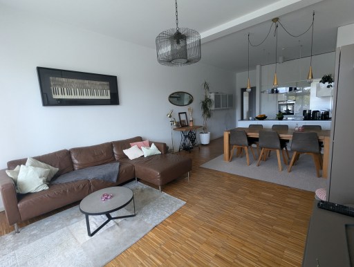 Rent 3 rooms apartment Berlin | Entire place | Berlin | Großzügige möblierte 4-Zimmer-Wohnung im trendigen Friedrichshain-Kreuzberg | Hominext