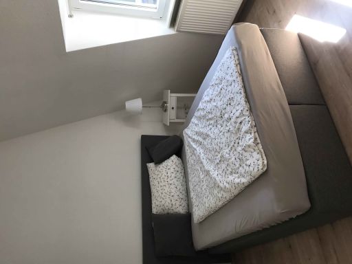 Rent 4 rooms apartment Frankfurt am Main | Studio | Frankfurt am Main | Private Room in Bahnhofsviertel, Frankfurt | Hominext