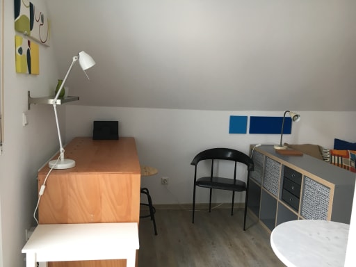 Rent 1 room apartment Oberursel (Taunus) | Entire place | Oberursel (Taunus) | 1 Zi-Apt., voll möbliert und ausgestattet in Oberursel nach Frankfurt | Hominext