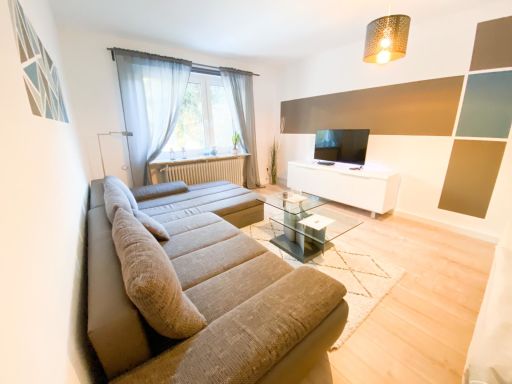 Rent 2 rooms apartment Remscheid | Entire place | Remscheid | Helle Wohnung nur 1,0 km vom AlleCenter Remscheid | Hominext