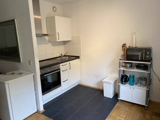 Miete 1 Zimmer Wohnung Köln | Ganze Wohnung | Köln | Zentrales Appartement inkl. Stellplatz | Hominext