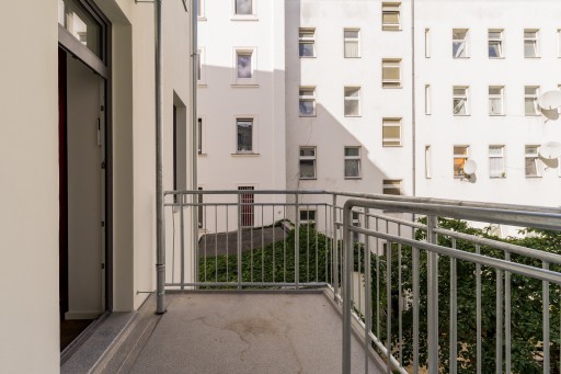 Miete 1 Zimmer Wohnung Berlin | Ganze Wohnung | Berlin | Große 2 Zimmer Wohnung mit Balkon direkt am Hermannplatz | Hominext