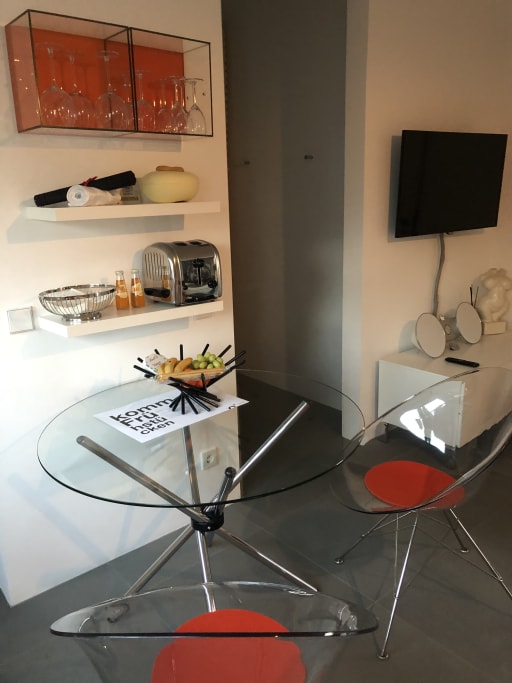 Rent 1 room apartment Baden-Baden | Entire place | Baden-Baden | Modernes Studio auf der Sonnenterrasse von Baden-Baden | Hominext