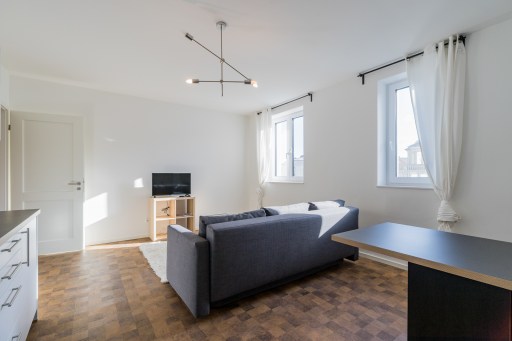 Rent 1 room apartment Berlin | Entire place | Berlin | Tolle 2 Zimmer Wohnung mit Balkon direkt am Hermannplatz | Hominext