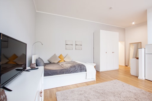 Miete 1 Zimmer Wohnung Düsseldorf | Ganze Wohnung | Düsseldorf | Helles Apartment im Jugendstilhaus! | Hominext