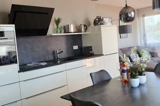 Miete 1 Zimmer Wohnung Meersburg | Ganze Wohnung | Meersburg | 2-Zi Business Apartment mit grossem Balkon - Gemütlich und Hochwertig - Neubau | Hominext